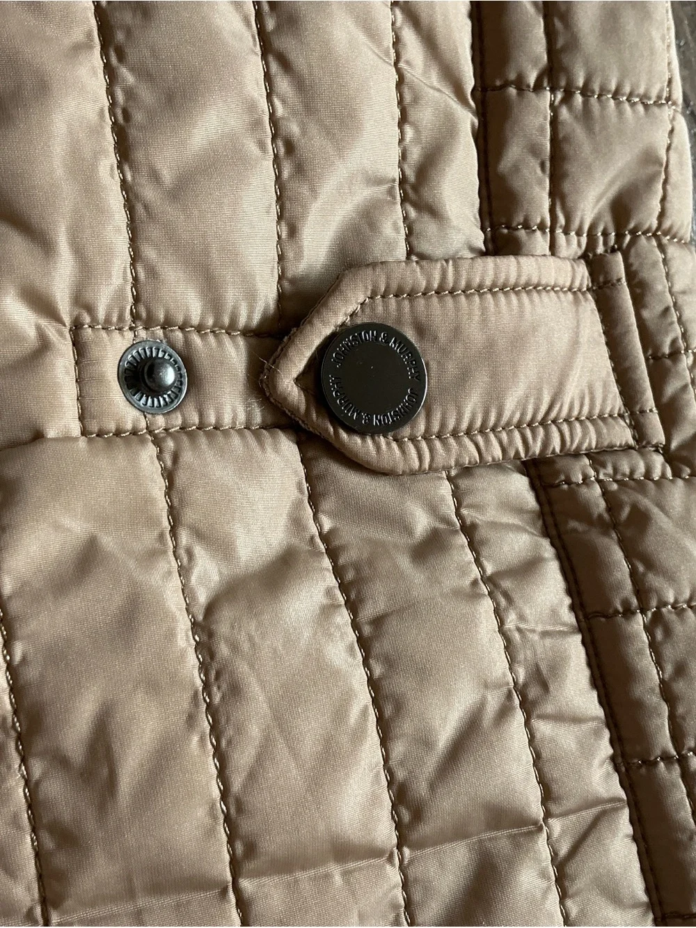 Johnston & Murphy Vest Men's Size Medium Tan Quilted Outerwear Casual Classic